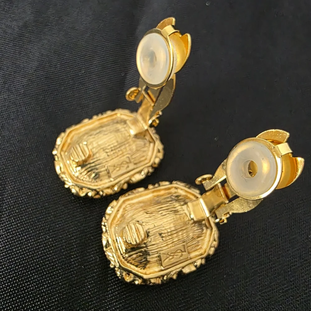 Auth YSL Yves Saint Laurent Emerald Light Blue Clip-on Earrings